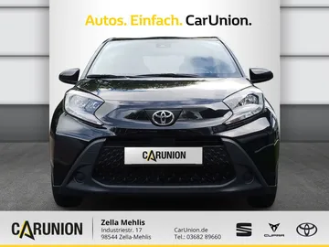 Car image 3