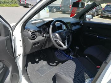 Car image 9