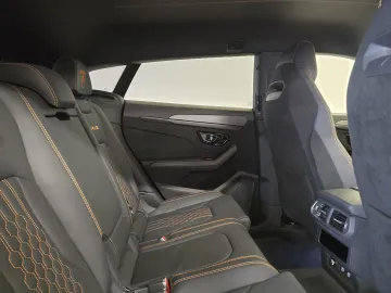 Car image 47