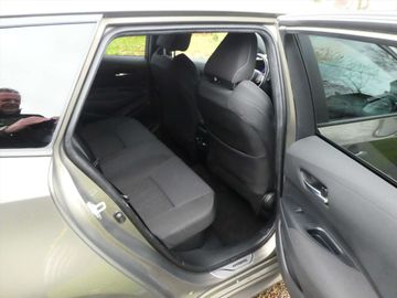 Car image 31