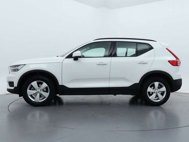 Volvo XC40 1.5 T2 Momentum 95 kW image number 9