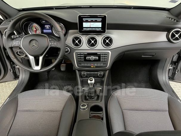 Mercedes-Benz GLA 200 115 kW image number 16