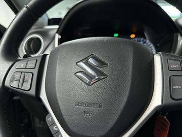 Car image 30