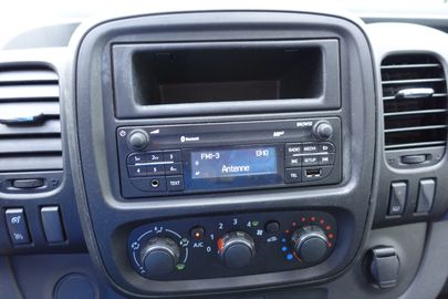 Car image 33