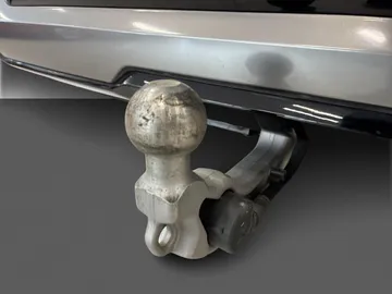 Car image 37