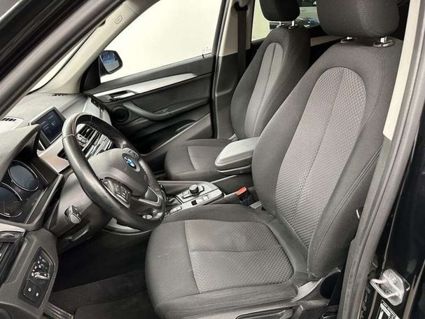 BMW X1 sDrive18i Advantage 103 kW image number 4