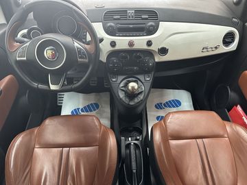 Car image 16