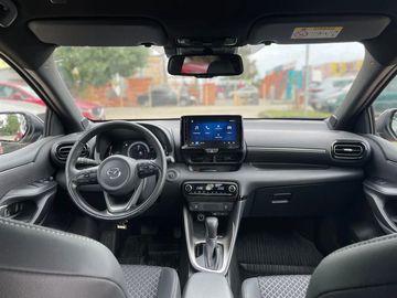 Car image 10