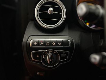 Car image 36