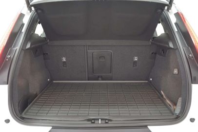 Car image 37