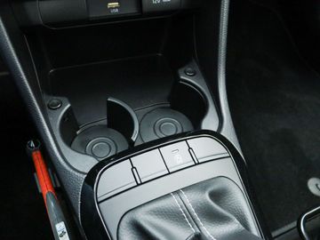 Car image 38