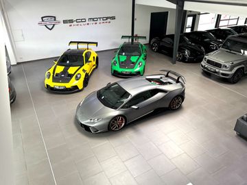 Car image 40