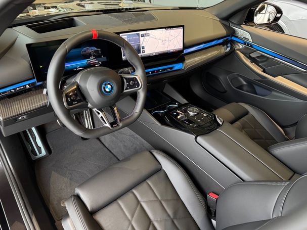 BMW i5 M60 442 kW image number 18