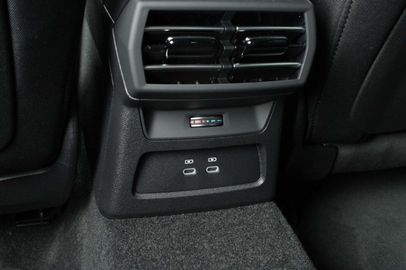 Car image 38