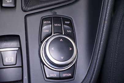 Car image 33