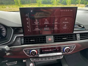 Car image 37