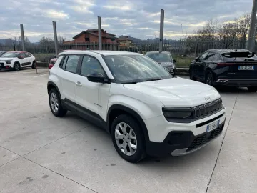 Car image 28