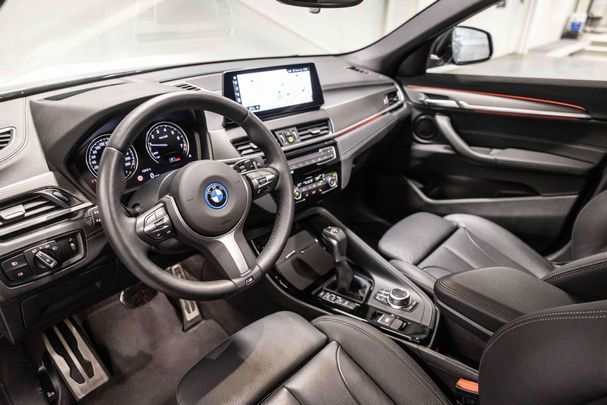 BMW X2 xDrive25e M Sport X 162 kW image number 4