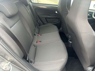 Car image 31