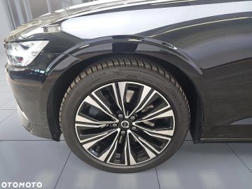 Car image 35