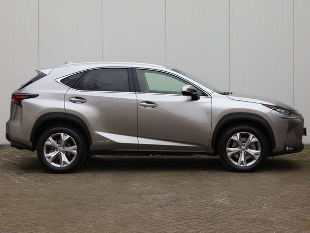 Lexus NX 300 h AWD 145 kW image number 6