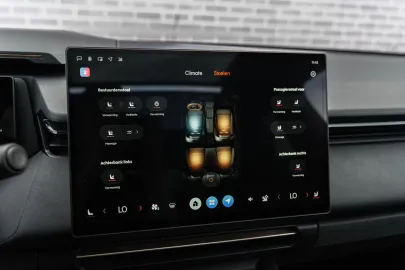 Car image 41