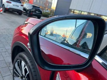 Car image 35