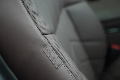 Car image 49
