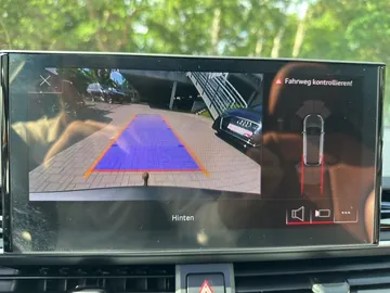 Car image 29