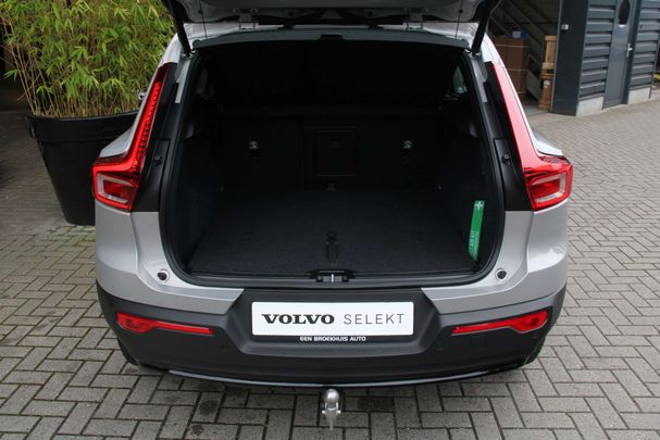 Volvo XC40 B4 Plus Dark 145 kW image number 7