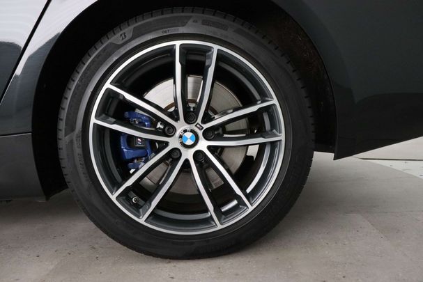 BMW 530 Touring 215 kW image number 18