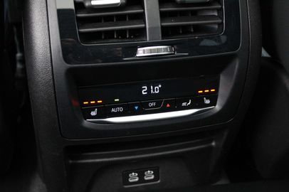 Car image 41