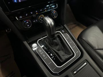 Car image 35