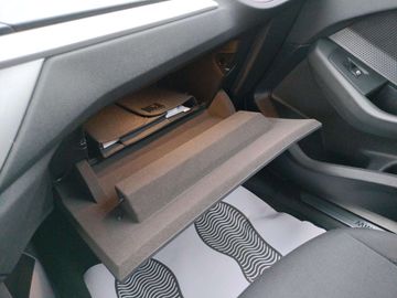 Car image 41