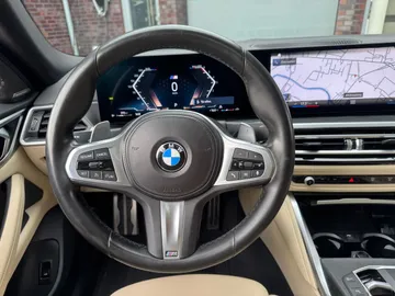 Car image 32