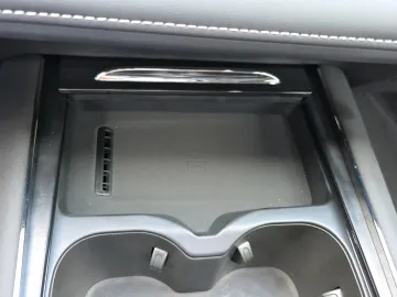 Car image 41