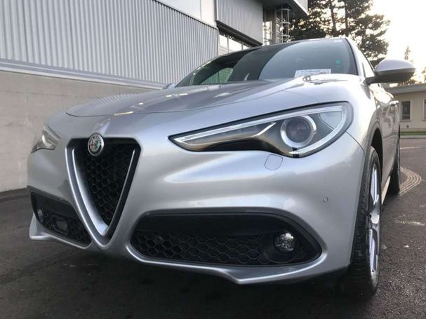 Alfa Romeo Stelvio 2.2 Diesel AT8 140 kW image number 8