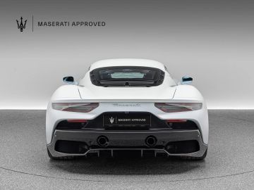 Car image 27