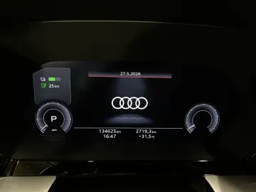 Car image 32