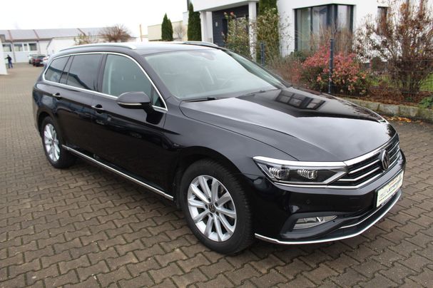 Volkswagen Passat Variant 2.0 TDI Elegance DSG 110 kW image number 2