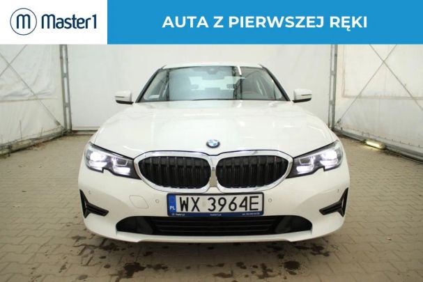 BMW 318i Advantage 115 kW image number 3