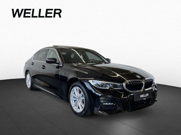 BMW 330i M Sport 190 kW image number 3