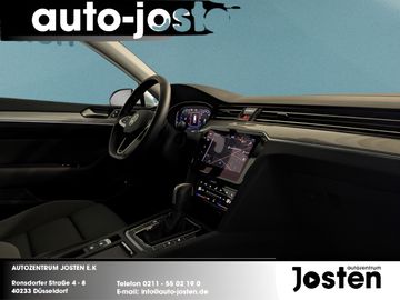 Car image 40