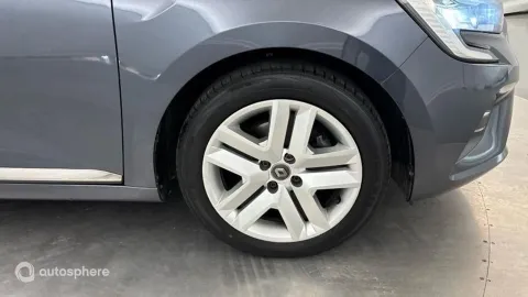 Car image 20