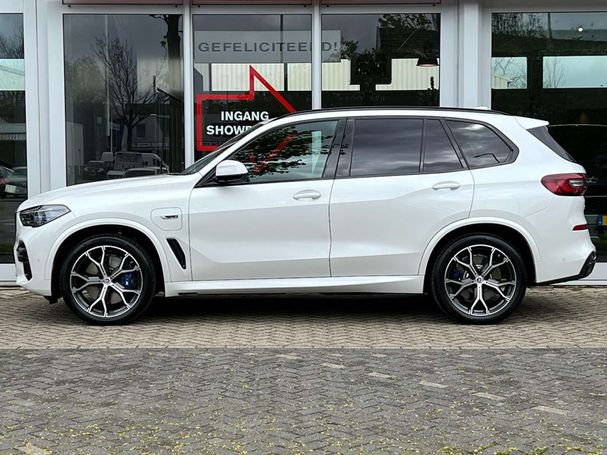 BMW X5 45e xDrive 290 kW image number 3