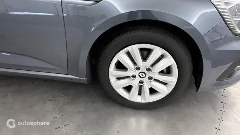 Car image 20