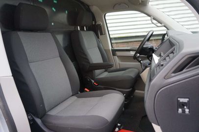Car image 27