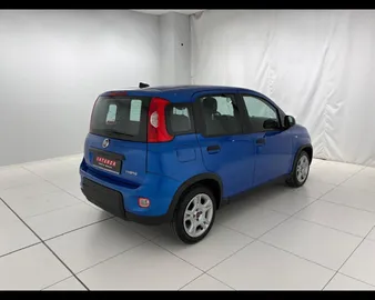 Car image 11