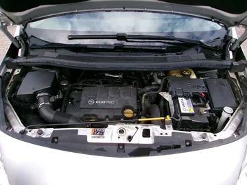 Car image 28