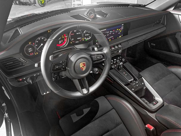 Porsche 992 Carrera 4 GTS 353 kW image number 15